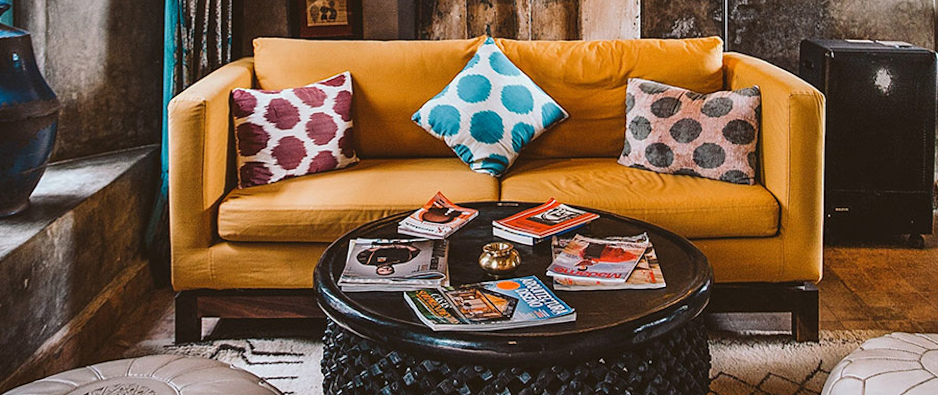 orange-couch orange-couch